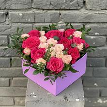 Цветочная композиция из Розы в коробке в Шале
