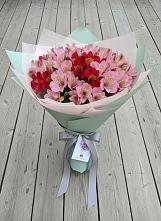 Букет цветов из:  Альстромерии #REPLACE_PRED# Шале