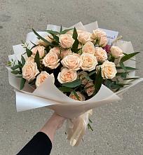 Букет Кремовые розы Латте в Шале