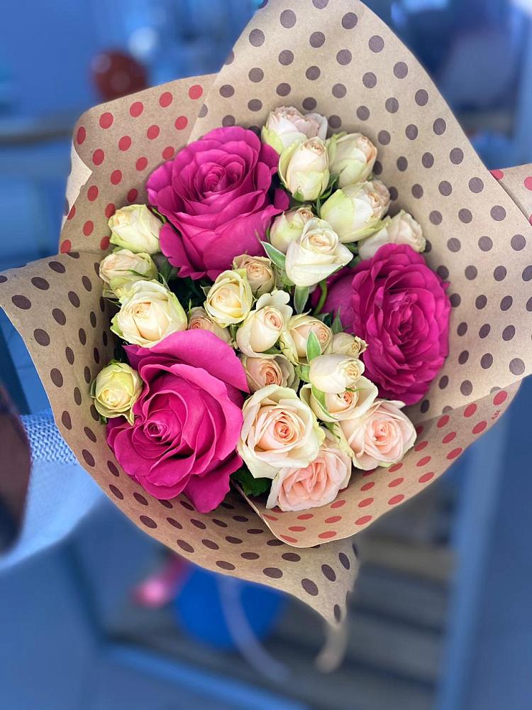 Букет цветов из: Розы в Шале