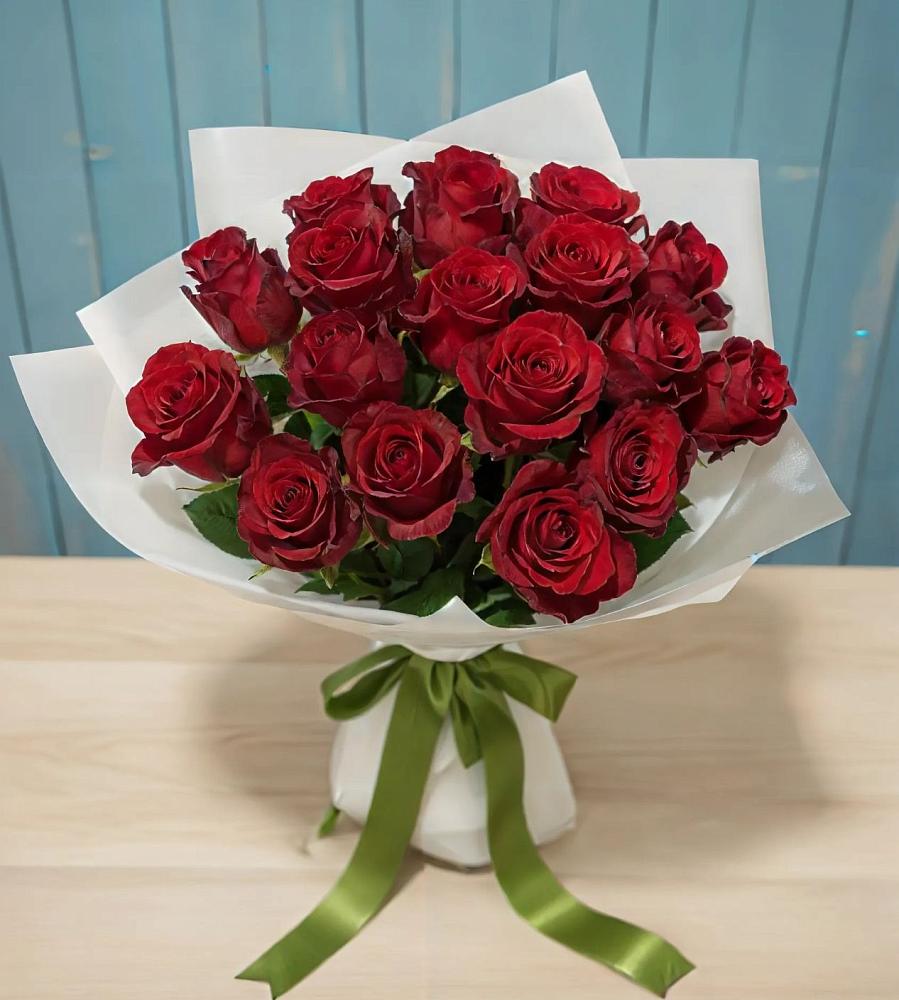 Букет Красные розы в Шале