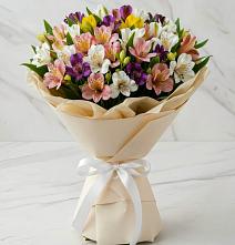 Букет цветов из:  Альстромерии в Шале