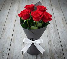 Букет 5 Красных роз Эдлесс Лав #REPLACE_PRED# Шале