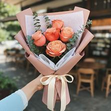 Букет цветов из:  Розы в Шале