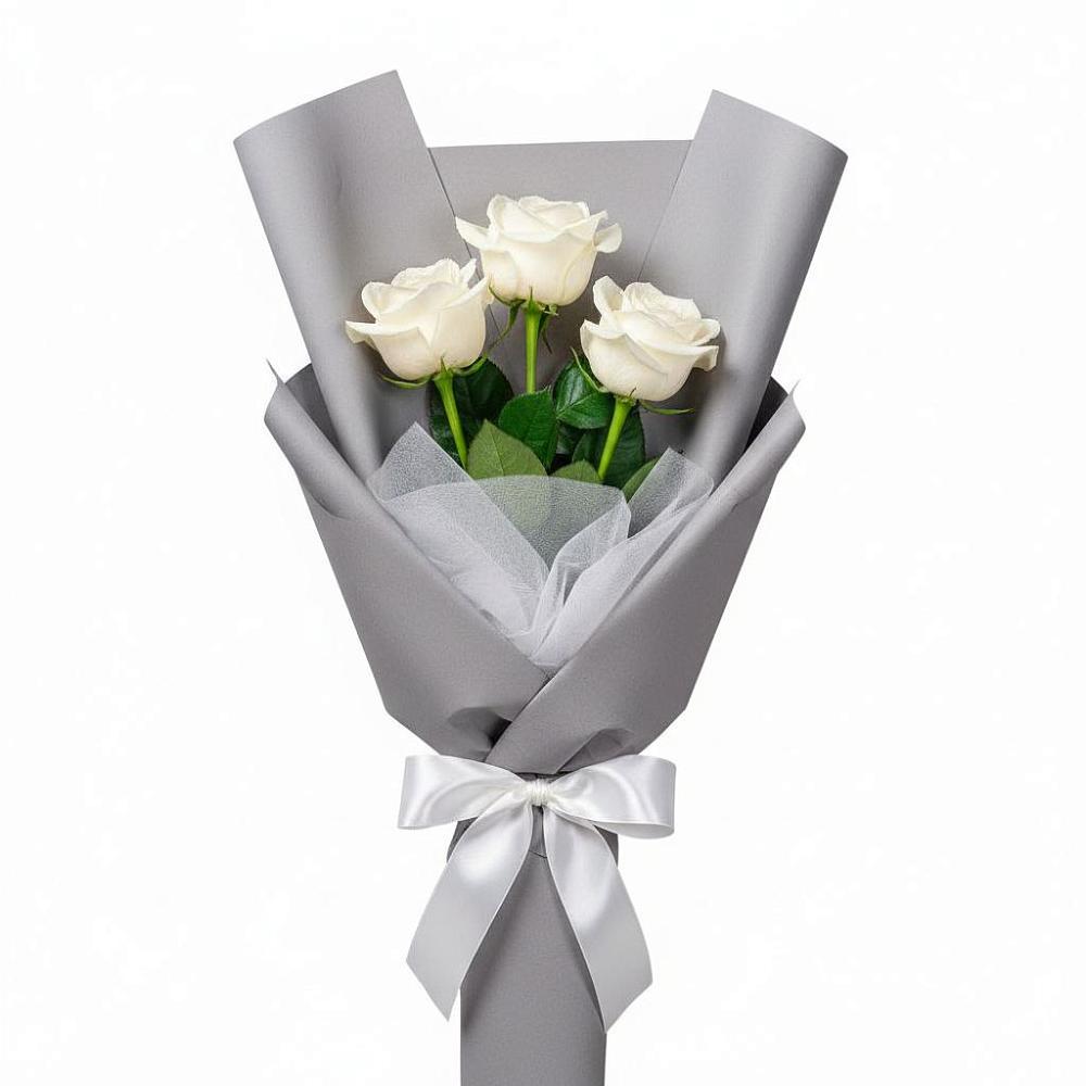 Букет 3 белые розы в Шале