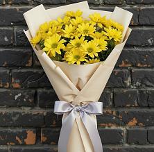 Букет цветов из:  Хризантемы в Шале