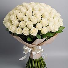 Букет 101 беля роза Белоснежка в Шале