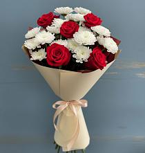 Букет цветов из:  Розы и Хризантемы в Шале
