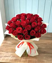 Букет 29 Красных роз в Шале