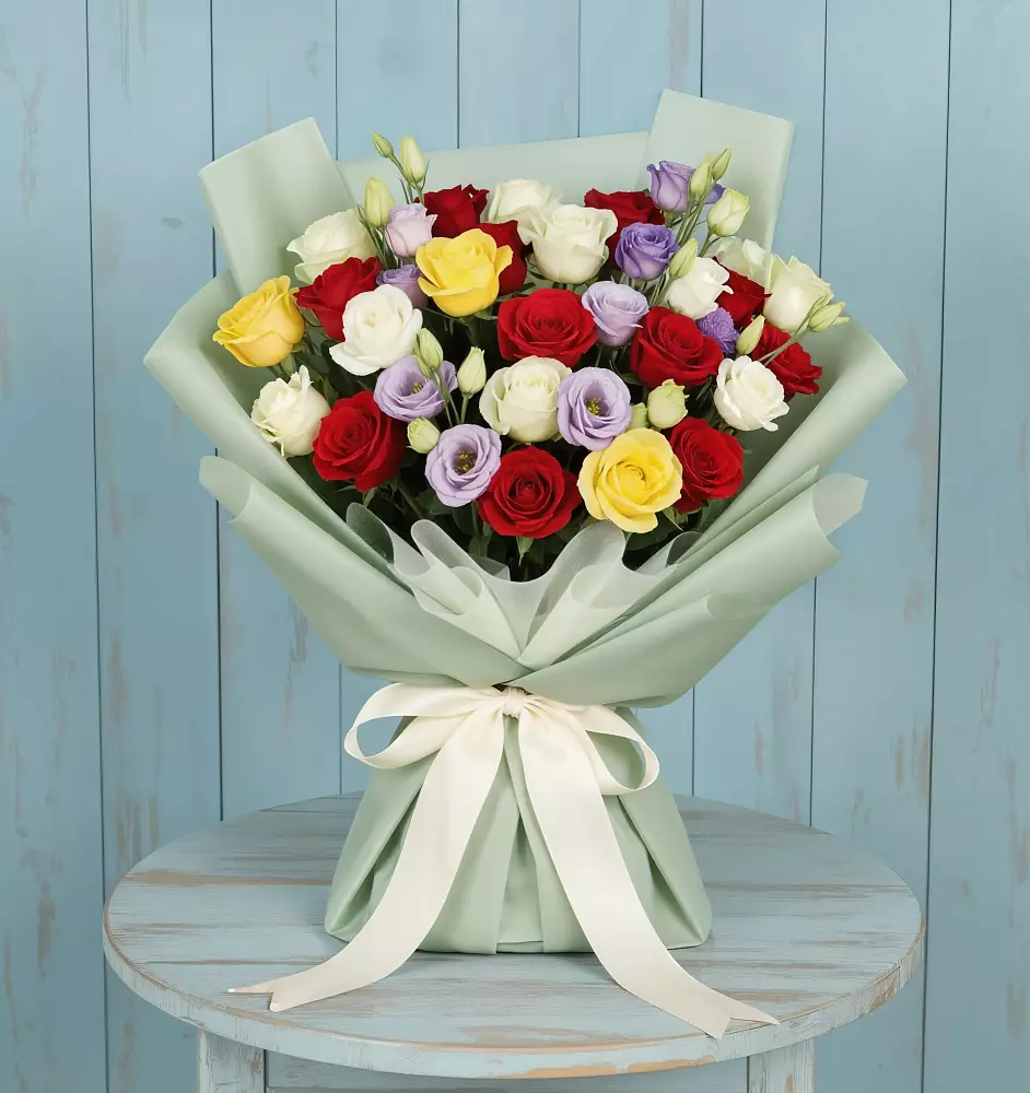 Букет цветов из: Розы в Шале